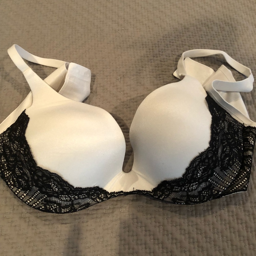 Victoria Secret bra, 36 C